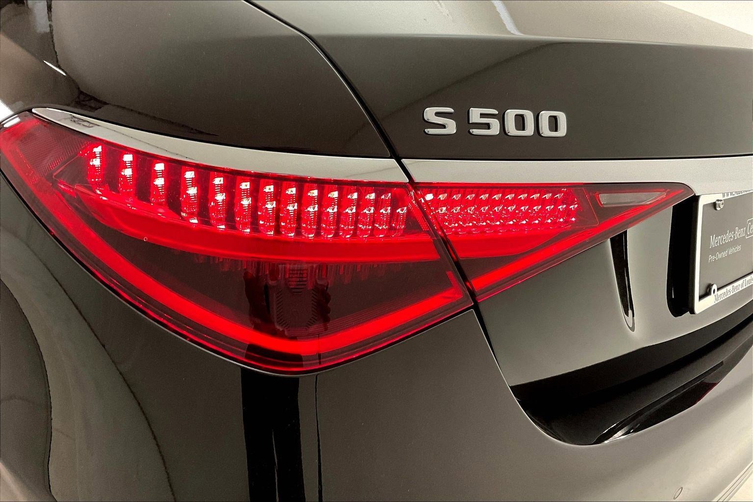 Used 2023 Mercedes-Benz S 500 4MATIC image 23