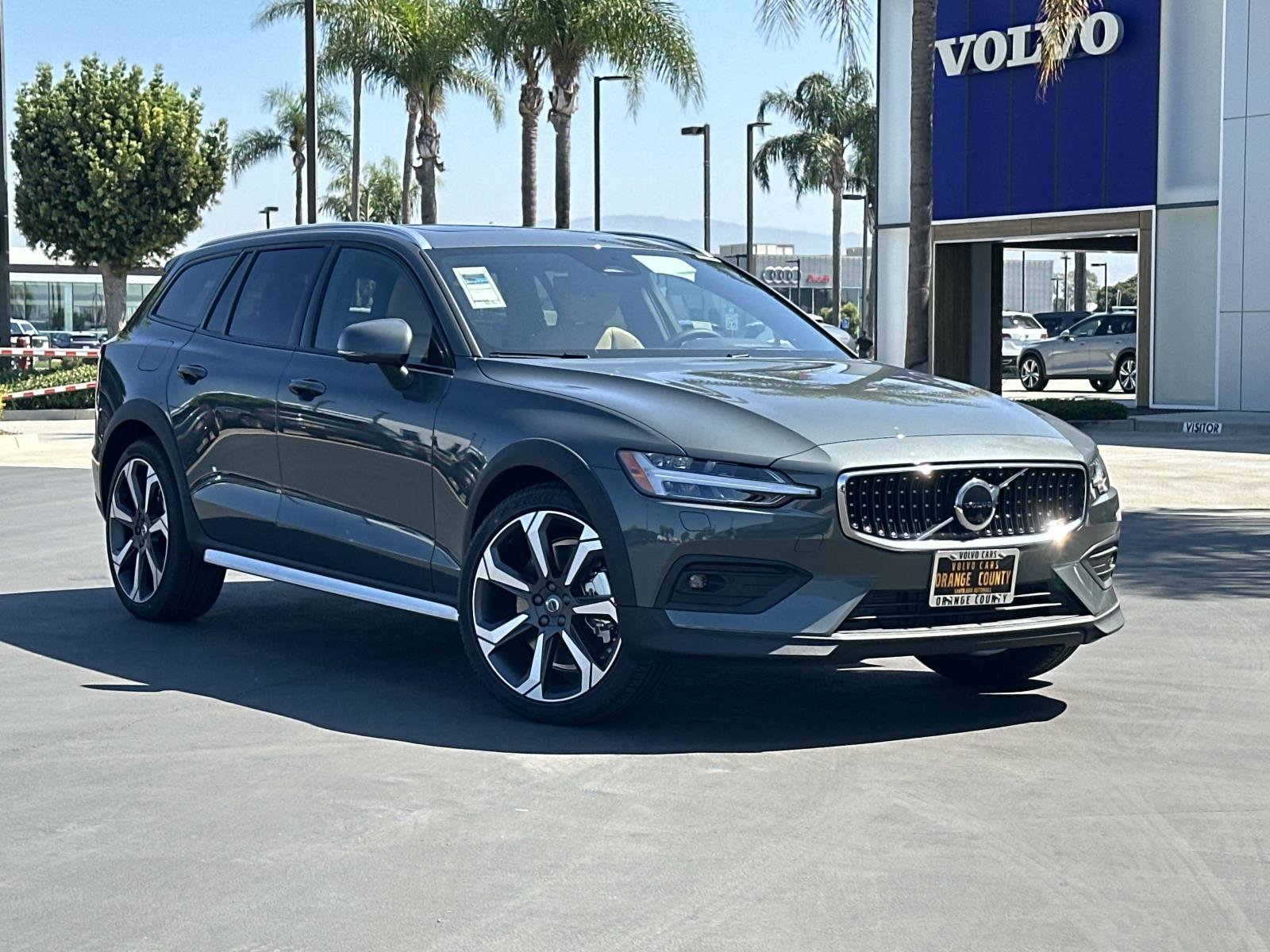 New 2026 Volvo V60 B5 Cross Country Ultra w/ Climate Package