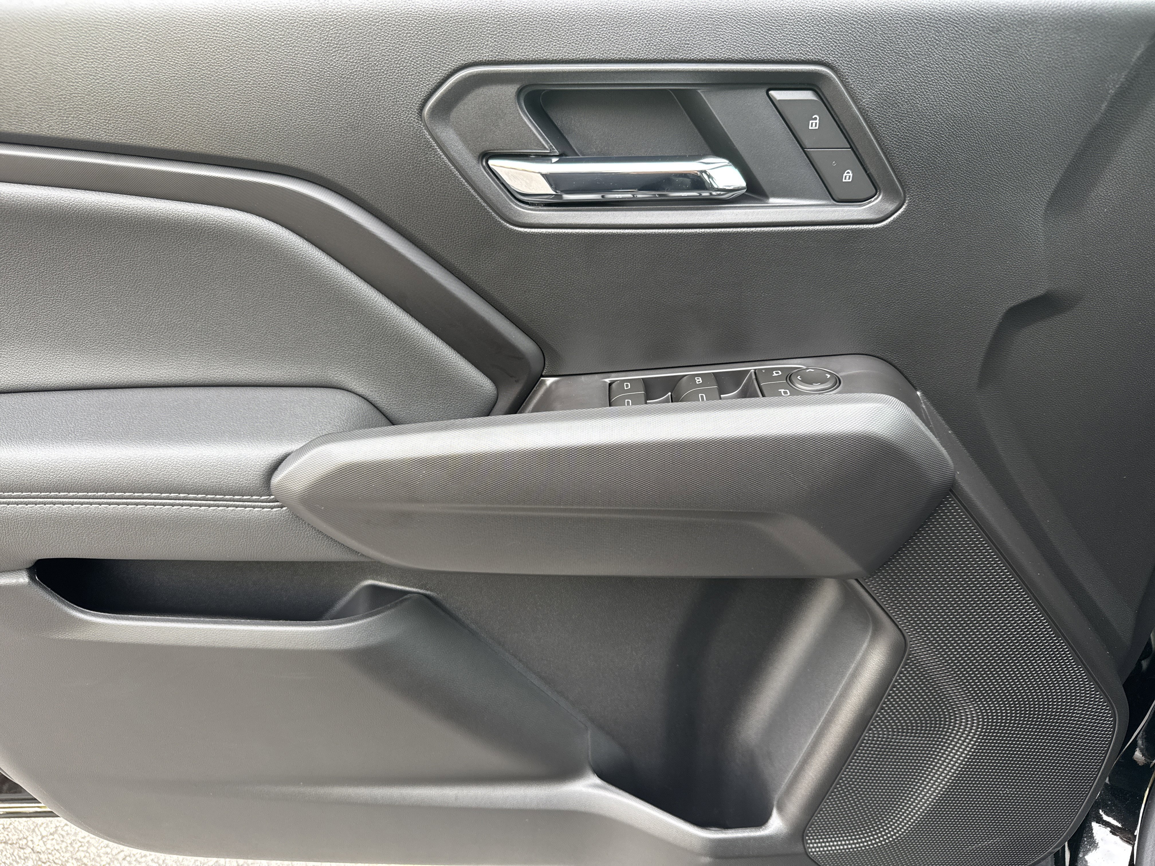 New 2026 GMC Canyon Elevation w/ Convenience Package image 14