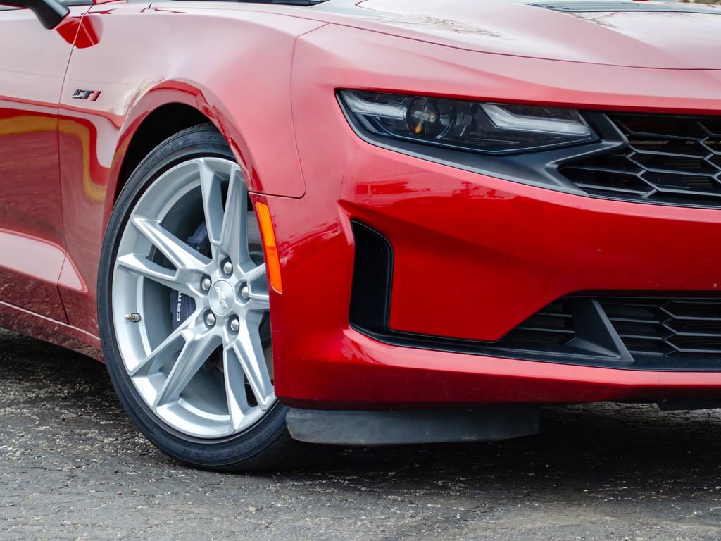 Used 2022 Chevrolet Camaro LT w/ Technology Package image 10