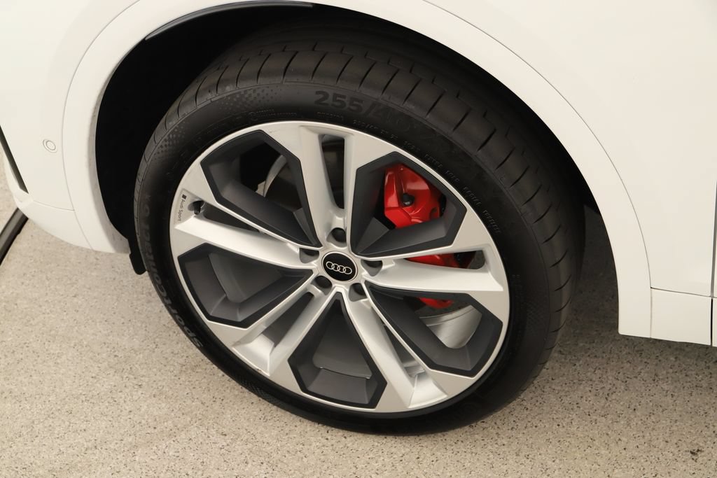 Certified 2024 Audi Q5 2.0T Prestige AWD/4WD image 38