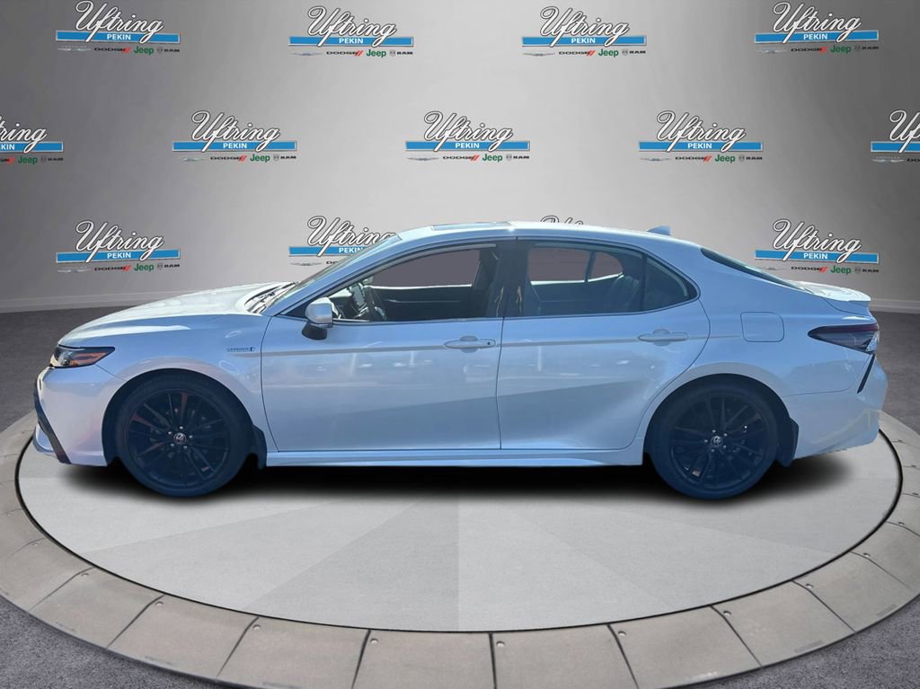 Used 2021 Toyota Camry XSE w/ Navigation Upgrade Package image 6