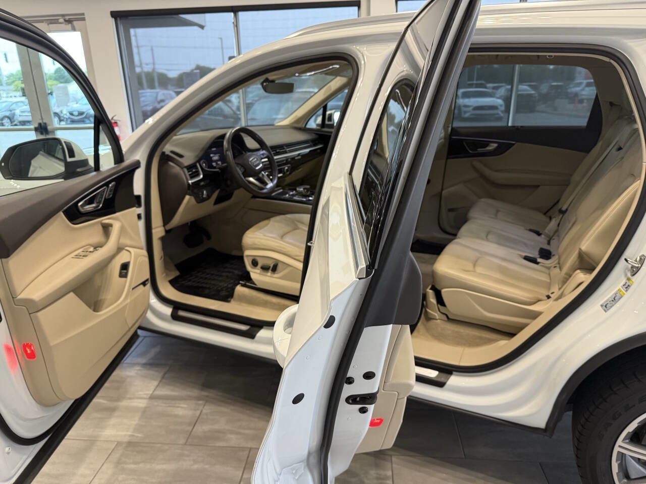 Used 2017 Audi Q7 3.0T Premium Plus image 14