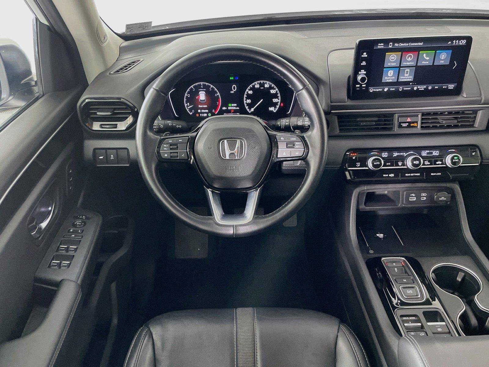Certified 2023 Honda Pilot Touring image 28