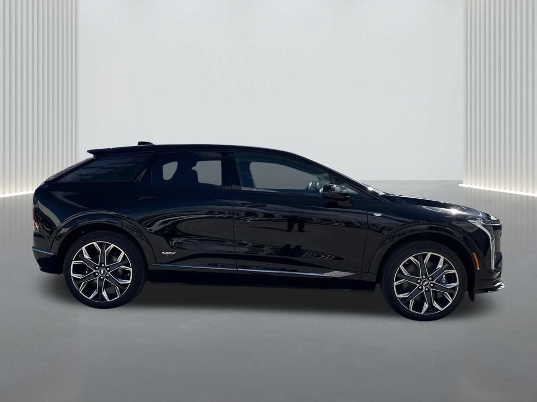 New 2026 Cadillac Optiq V AWD/4WD video 4