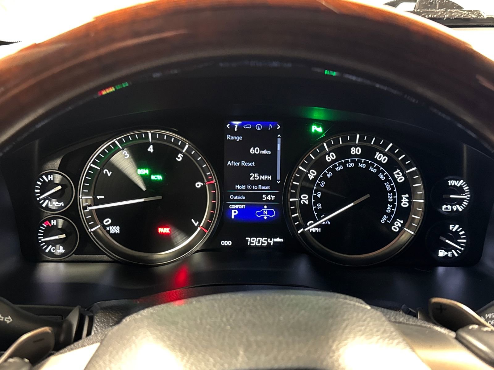 Used 2018 Lexus LX 570 4WD w/ Luxury Package image 23