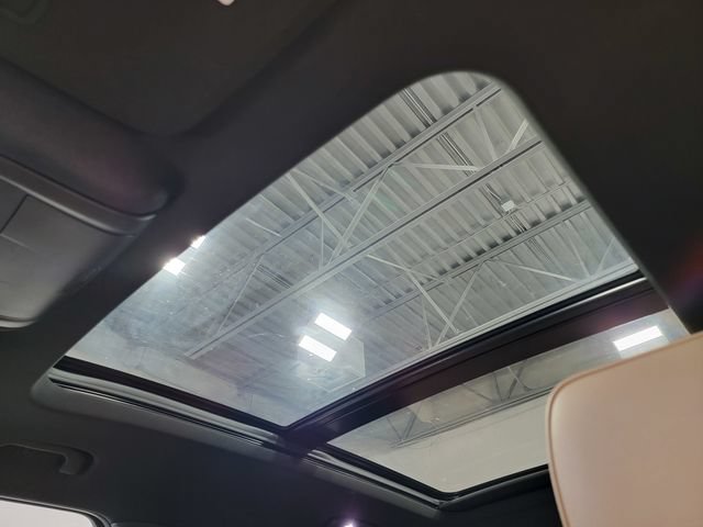 Certified 2022 Chevrolet Blazer Premier w/ Enhanced Convenience Package AWD/4WD image 31