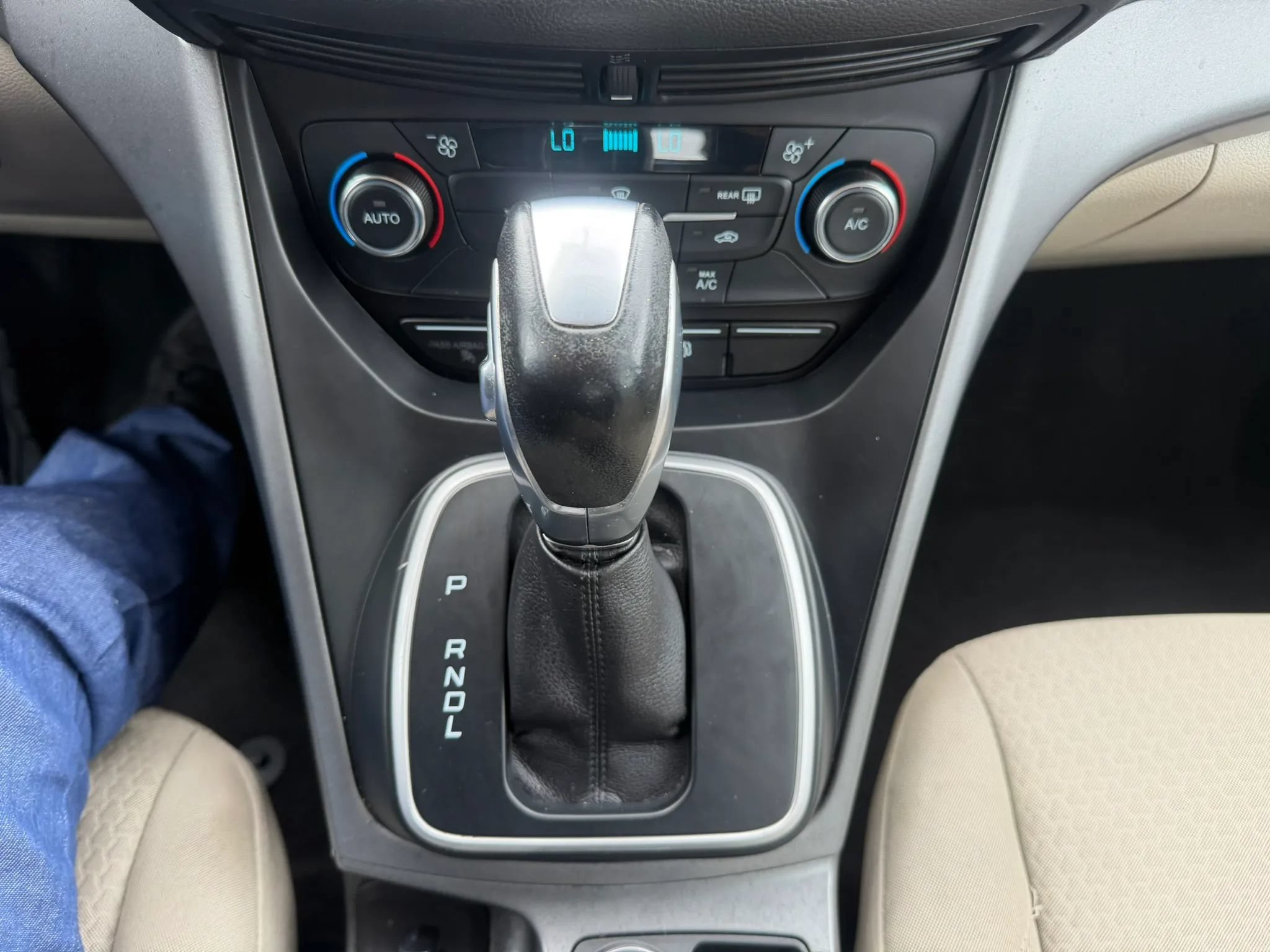 Used 2017 Ford C-MAX SE FWD image 22