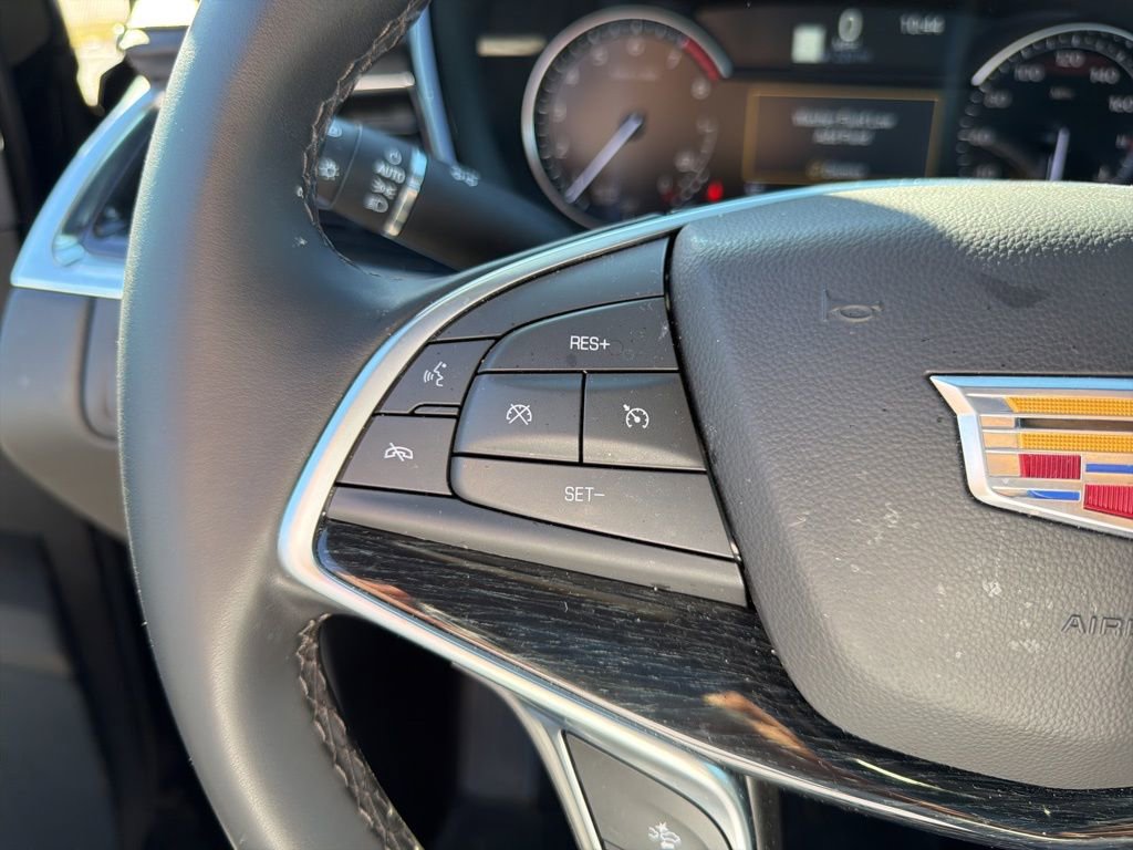 Used 2025 Cadillac XT5 Premium Luxury image 23