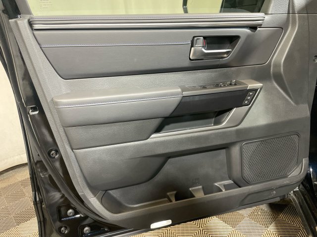 Used 2025 Toyota Tundra Platinum AWD/4WD image 28