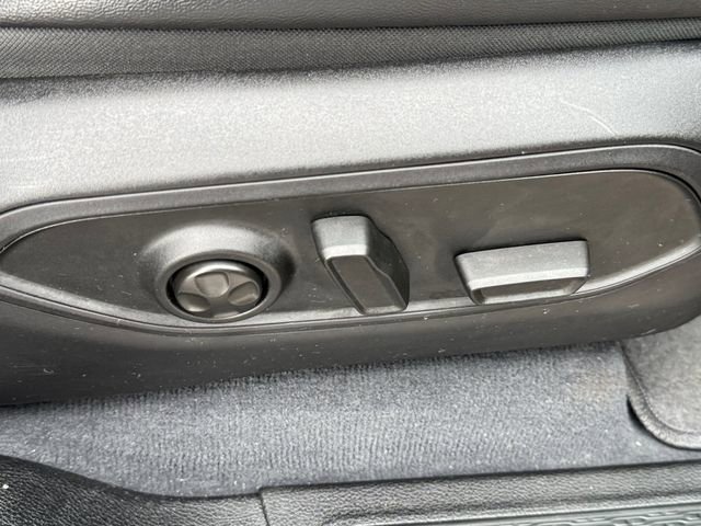 Certified 2023 Jeep Grand Cherokee Limited w/ Black Appearance Package AWD/4WD image 31