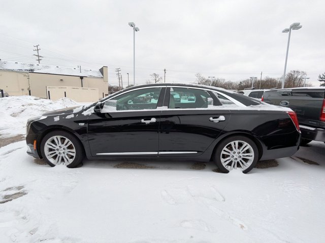 Used 2019 Cadillac XTS Luxury image 4