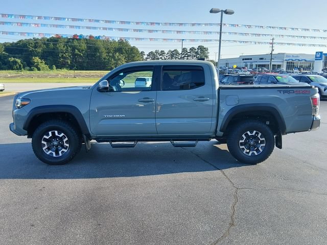 Used 2022 Toyota Tacoma TRD Off-Road AWD/4WD image 6