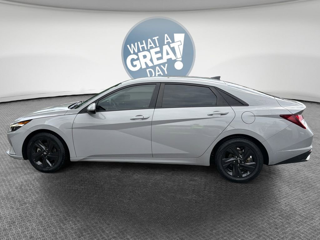 Used 2021 Hyundai Elantra SEL FWD image 7