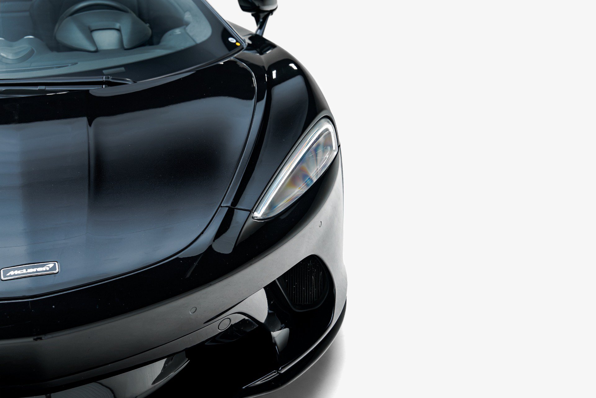 Used 2023 McLaren GT RWD image 19