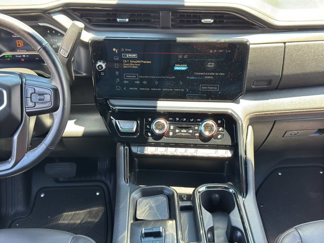 Used 2024 GMC Sierra 3500 AT4 w/ Technology Package AWD/4WD image 19