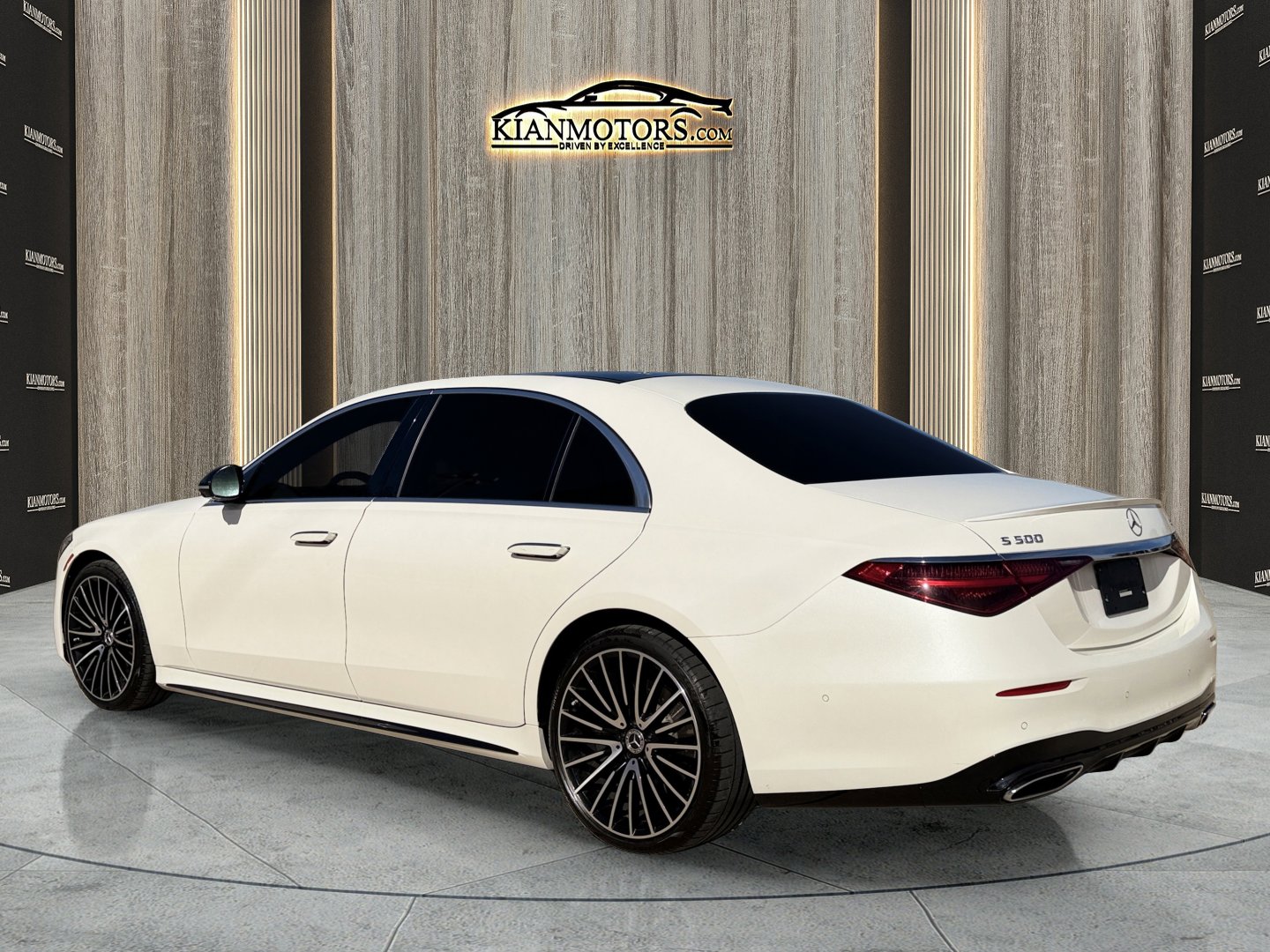 Used 2022 Mercedes-Benz S 500 S 500 w/ AMG Line Package image 5