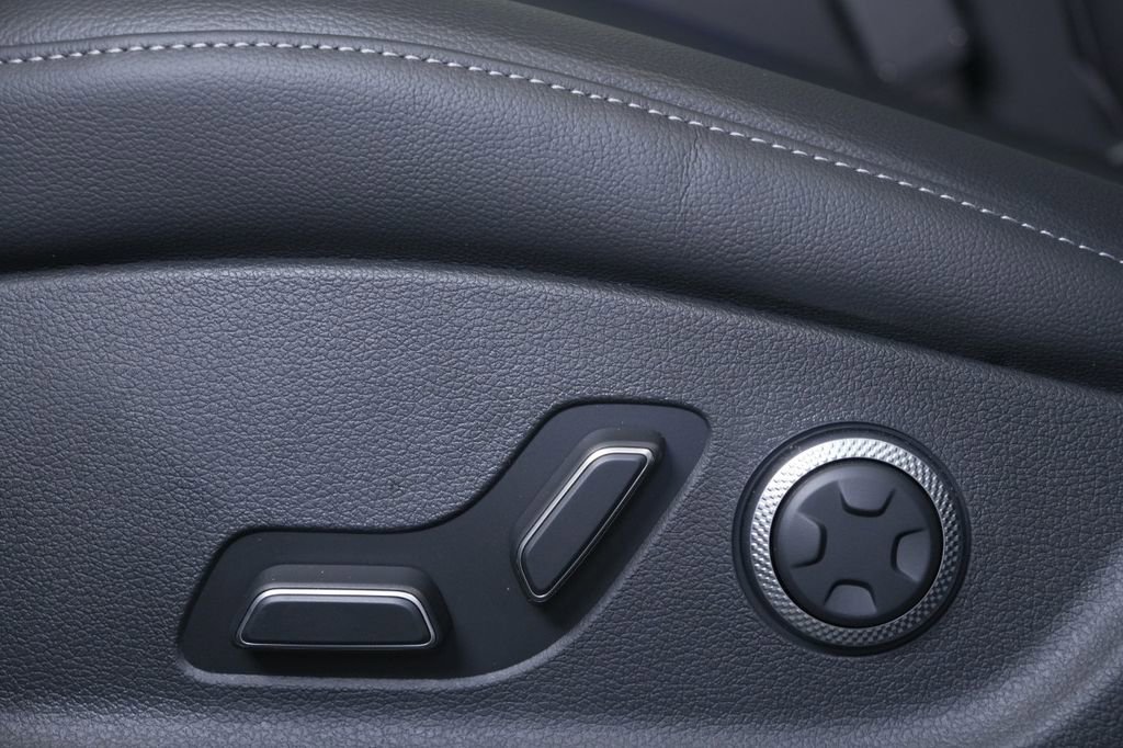 New 2025 Genesis GV80 2.5T Standard image 28