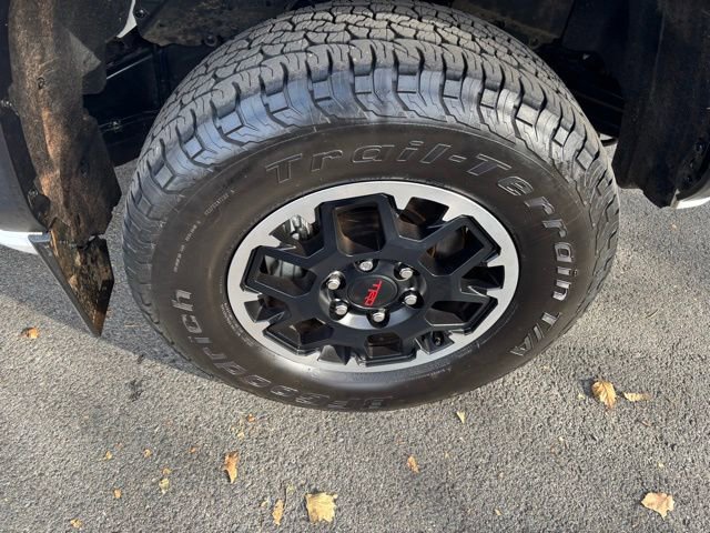 Used 2024 Toyota Tacoma TRD Off-Road image 35