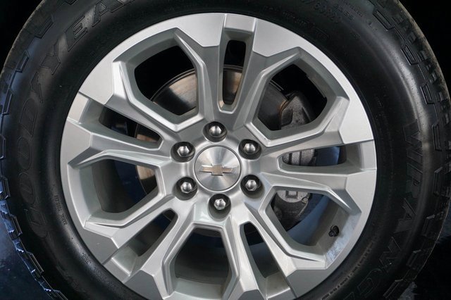 Used 2024 Chevrolet Silverado 1500 LTZ w/ LTZ Premium Package image 5