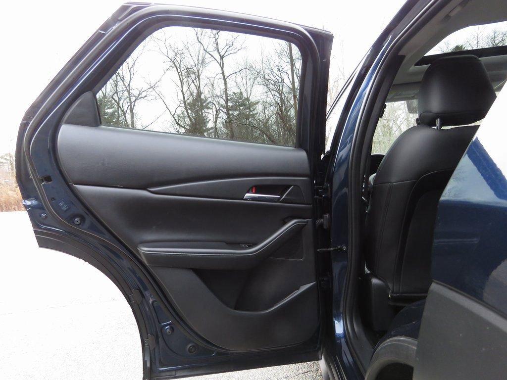 Used 2021 MAZDA CX-30 AWD 2.5 S w/ Preferred Package image 18