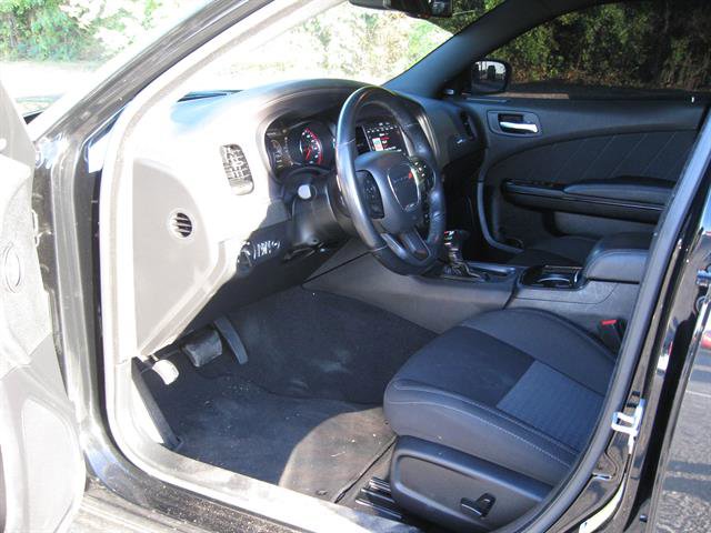 Used 2023 Dodge Charger R/T w/ Blacktop Package image 4