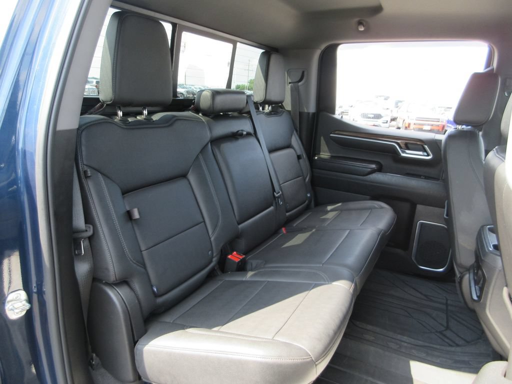 Certified 2022 Chevrolet Silverado 1500 LT w/ Leather Package AWD/4WD image 22