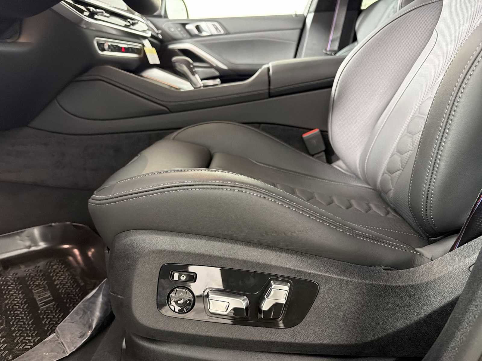 New 2026 BMW X6 M Competition w/ Executive Package AWD/4WD image 12