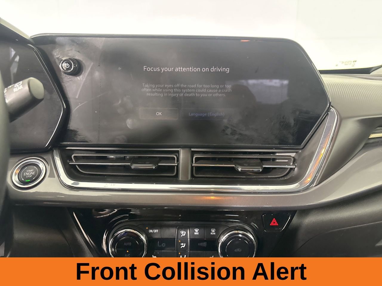 Used 2025 Chevrolet Trax ACTIV FWD image 13