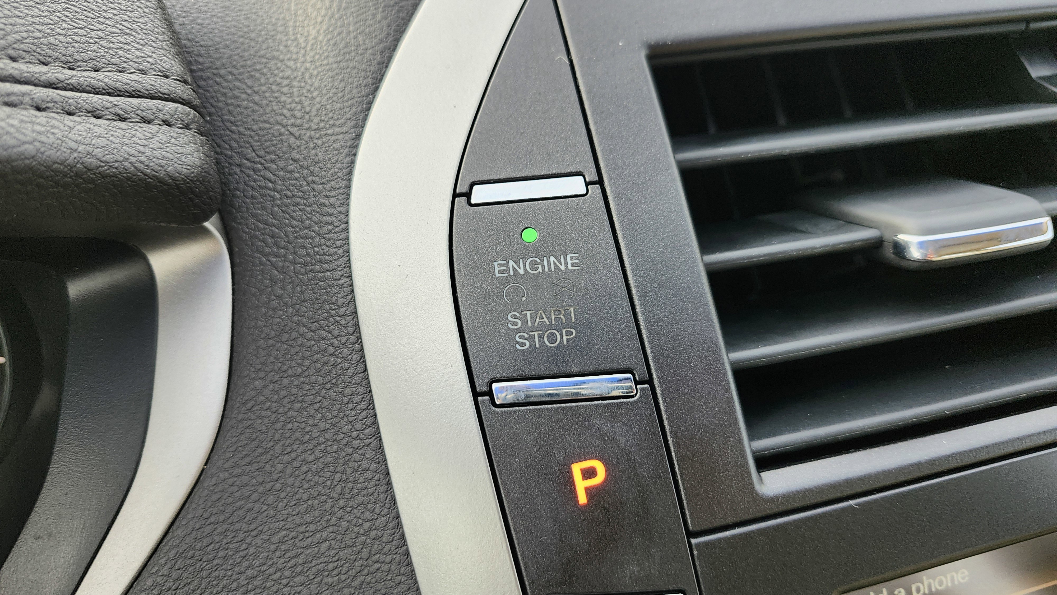 Used 2015 Lincoln MKZ w/ Equipment Group 101A Select image 9