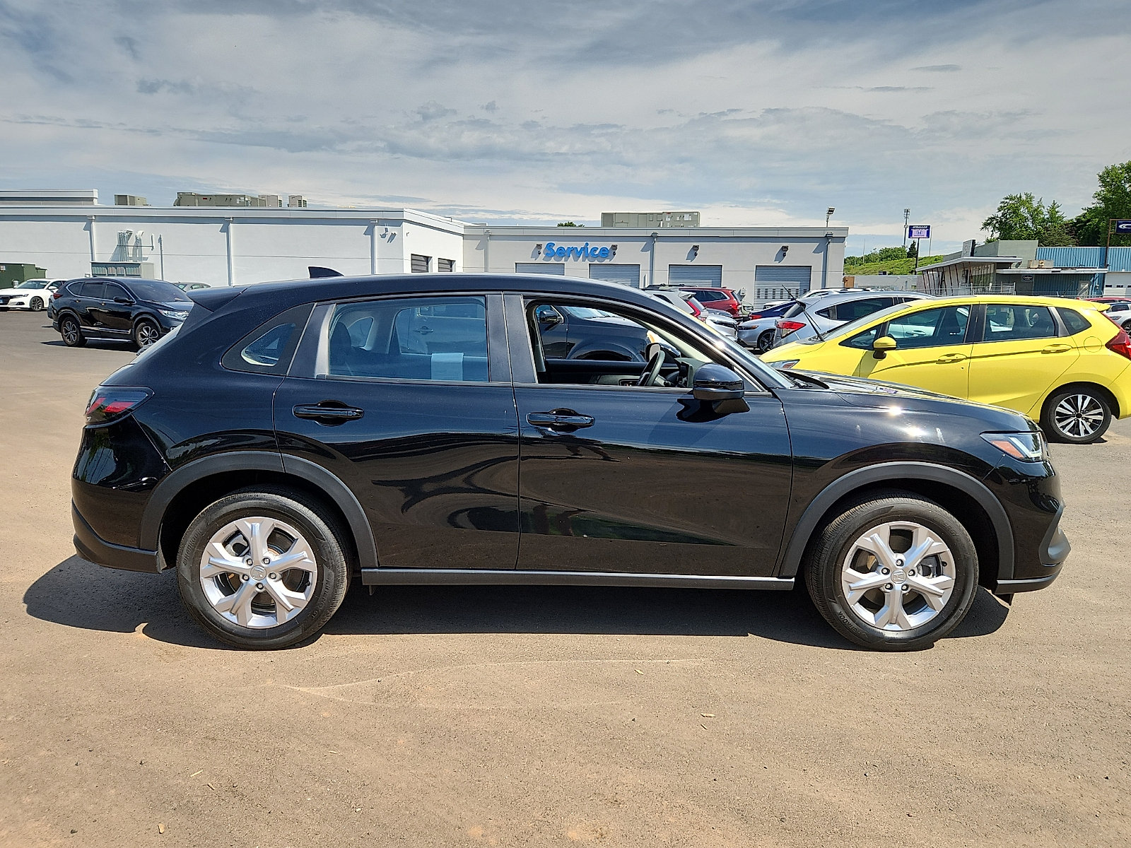 Used 2024 Honda HR-V LX image 7