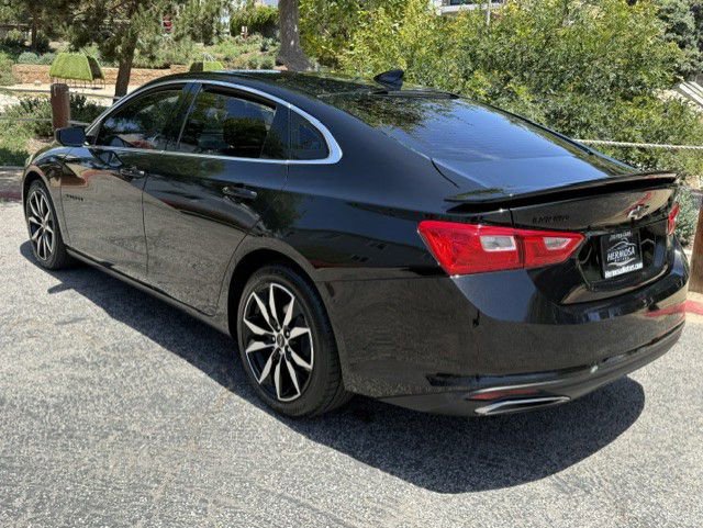 Used 2022 Chevrolet Malibu RS FWD image 2