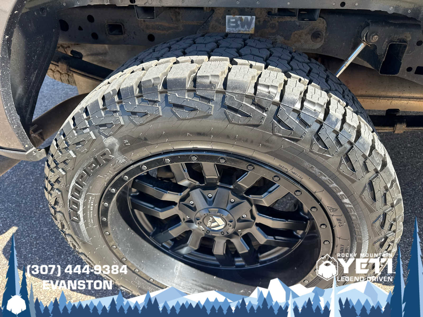 Used 2015 Ford F150 XLT w/ Equipment Group 302A Luxury AWD/4WD image 11