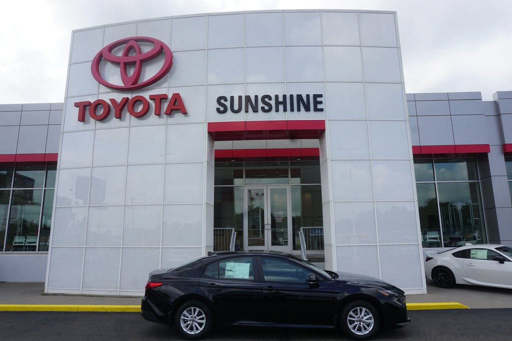 New 2026 Toyota Camry LE FWD image 1