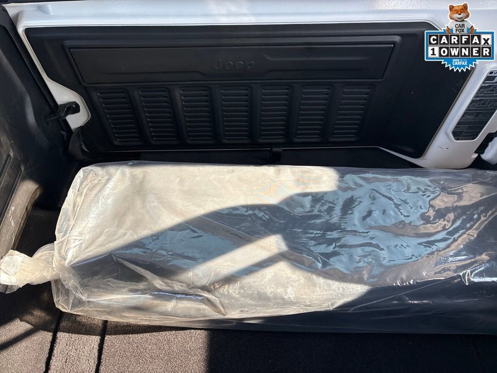 Certified 2025 Jeep Wrangler Willys 4xe image 39