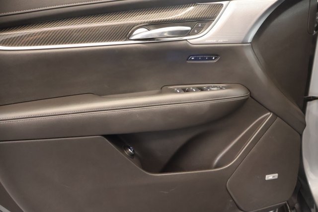 Used 2023 Cadillac XT6 Sport AWD/4WD image 9