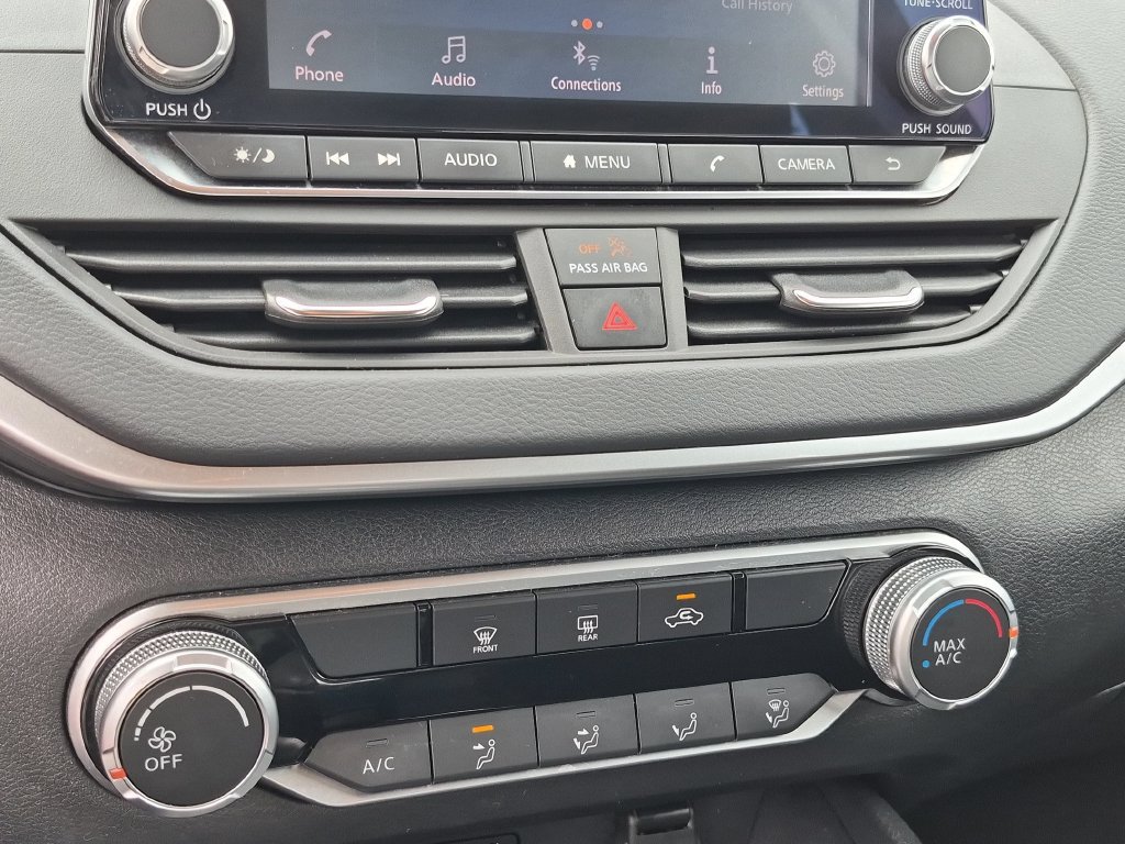 Used 2022 Nissan Altima 2.5 SV FWD image 23