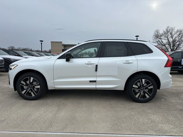 New 2026 Volvo XC60 B5 Plus w/ Climate Package image 4