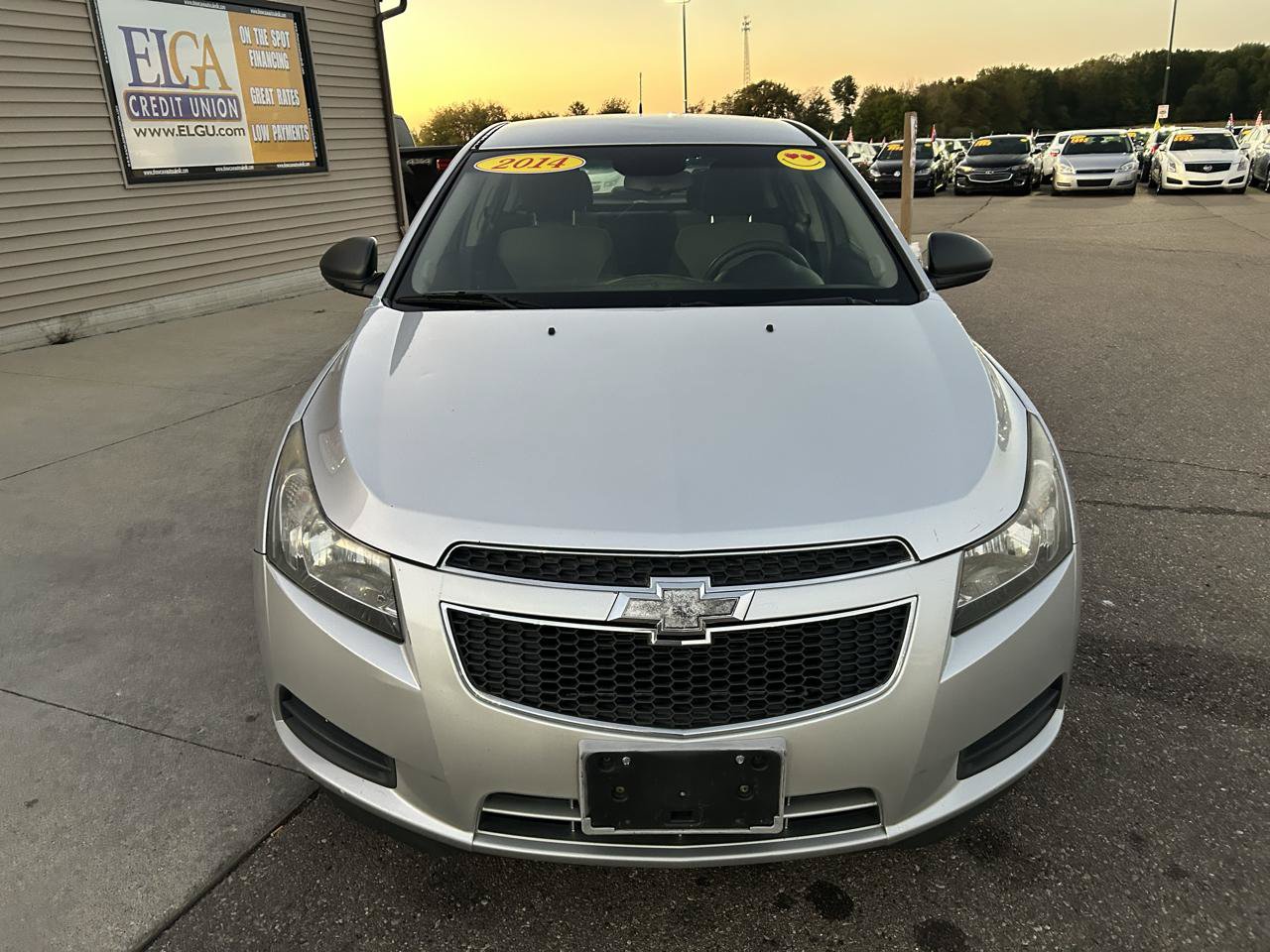 Used 2014 Chevrolet Cruze LS FWD image 2