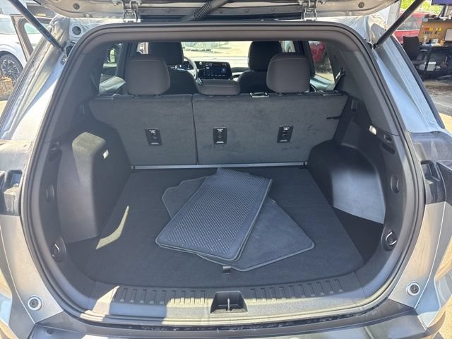 Used 2026 Chevrolet Equinox LT AWD/4WD image 21