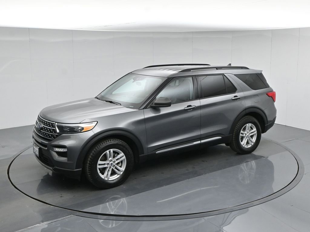 Certified 2022 Ford Explorer XLT w/ Equipment Group 202A image 47