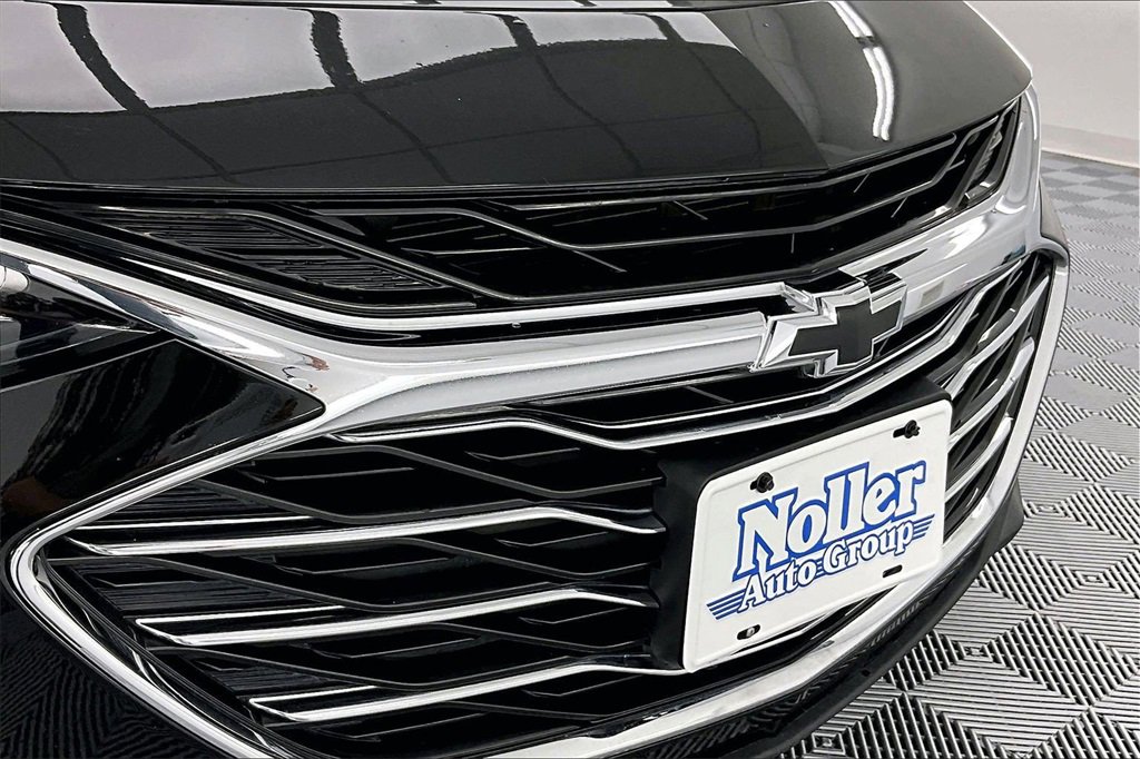 Used 2022 Chevrolet Malibu LT image 28