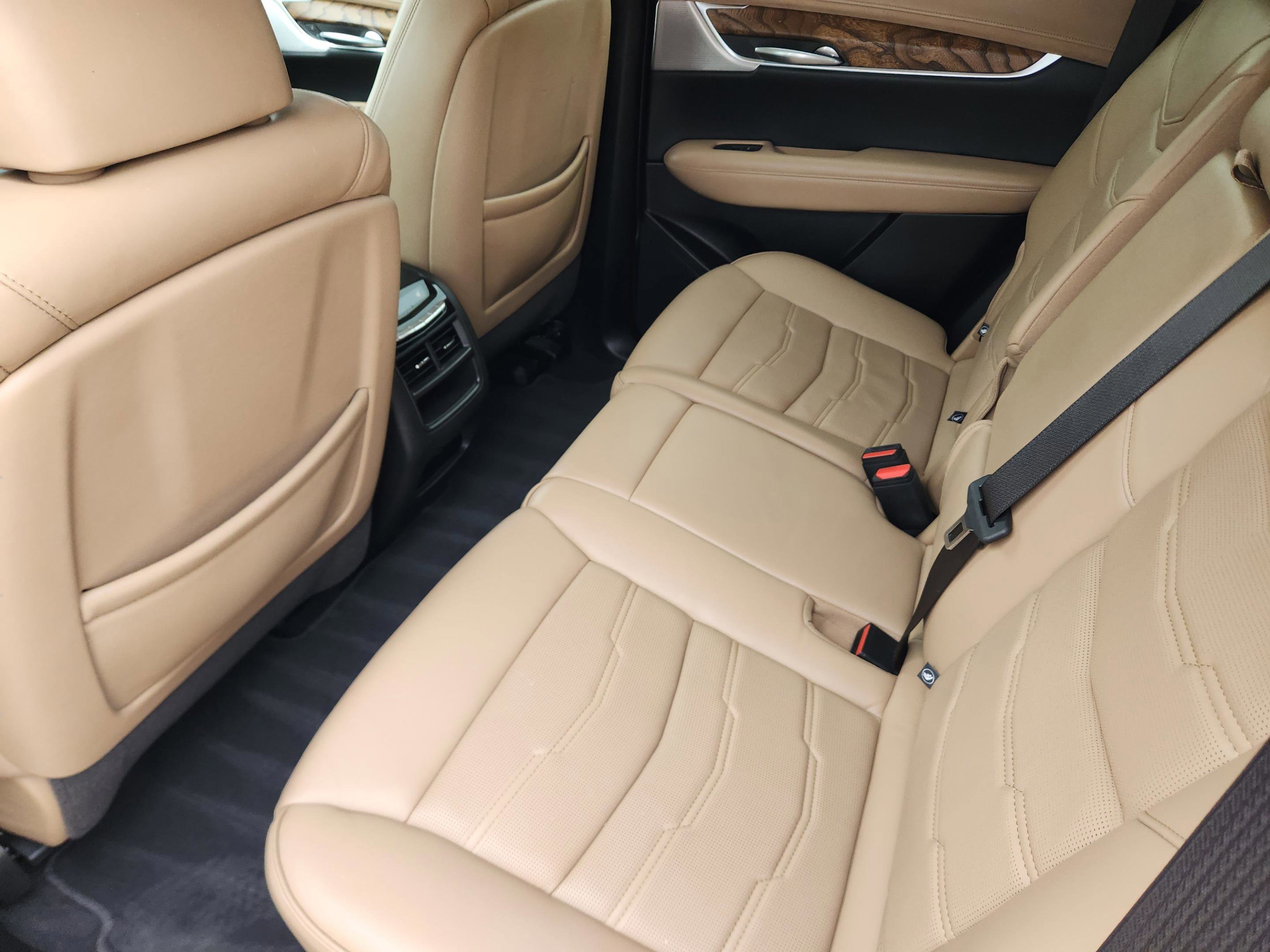 Used 2021 Cadillac XT5 Premium Luxury w/ Platinum Package image 39