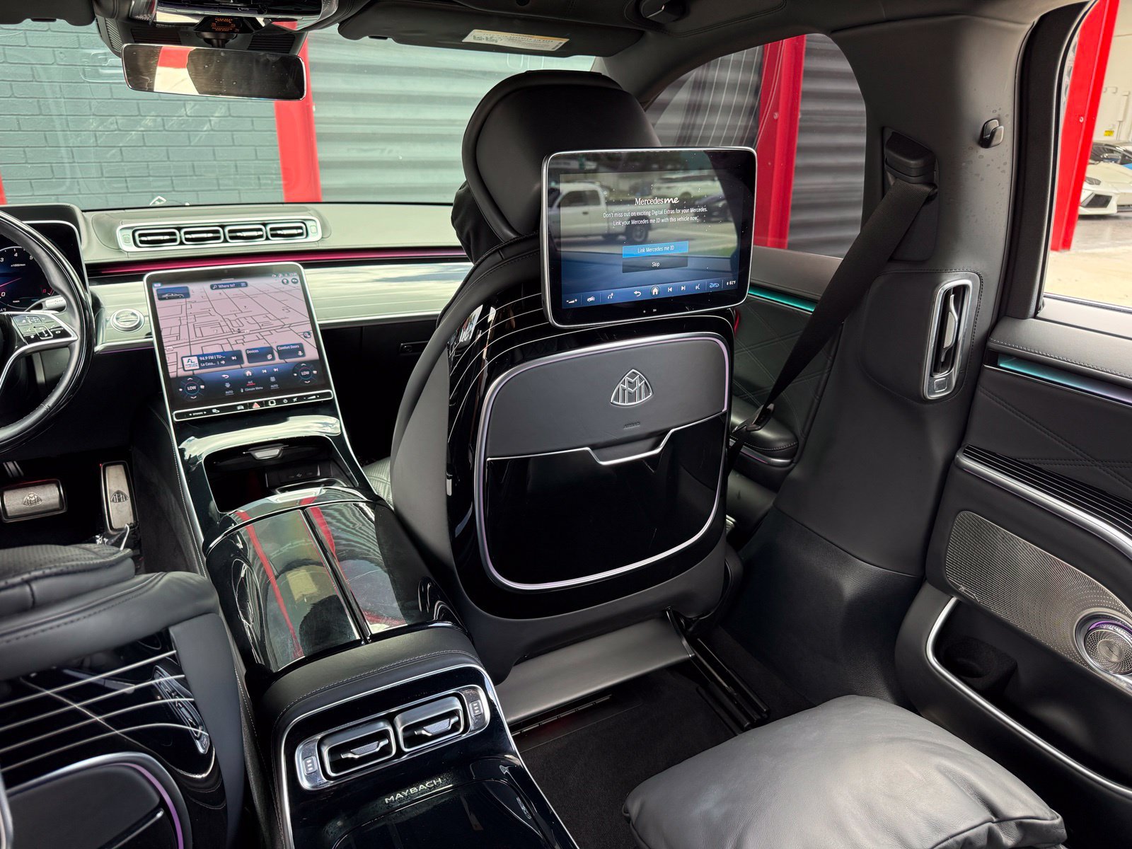 Used 2021 Mercedes-Benz Maybach S 580 4MATIC image 46