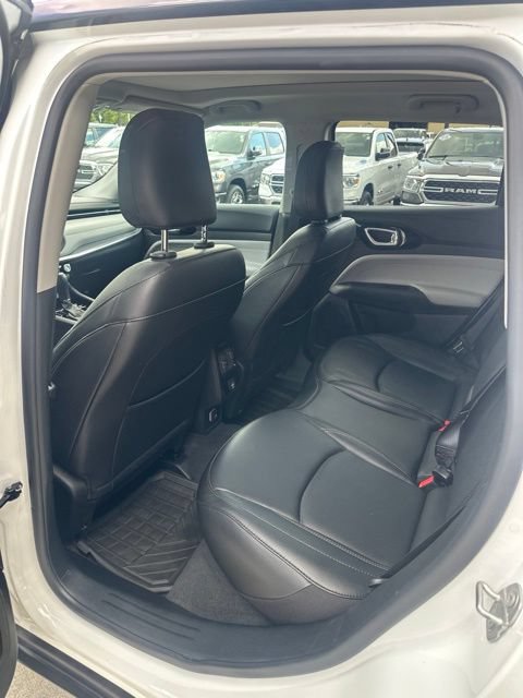 Used 2022 Jeep Compass Limited w/ Sun and Sound Group AWD/4WD image 21