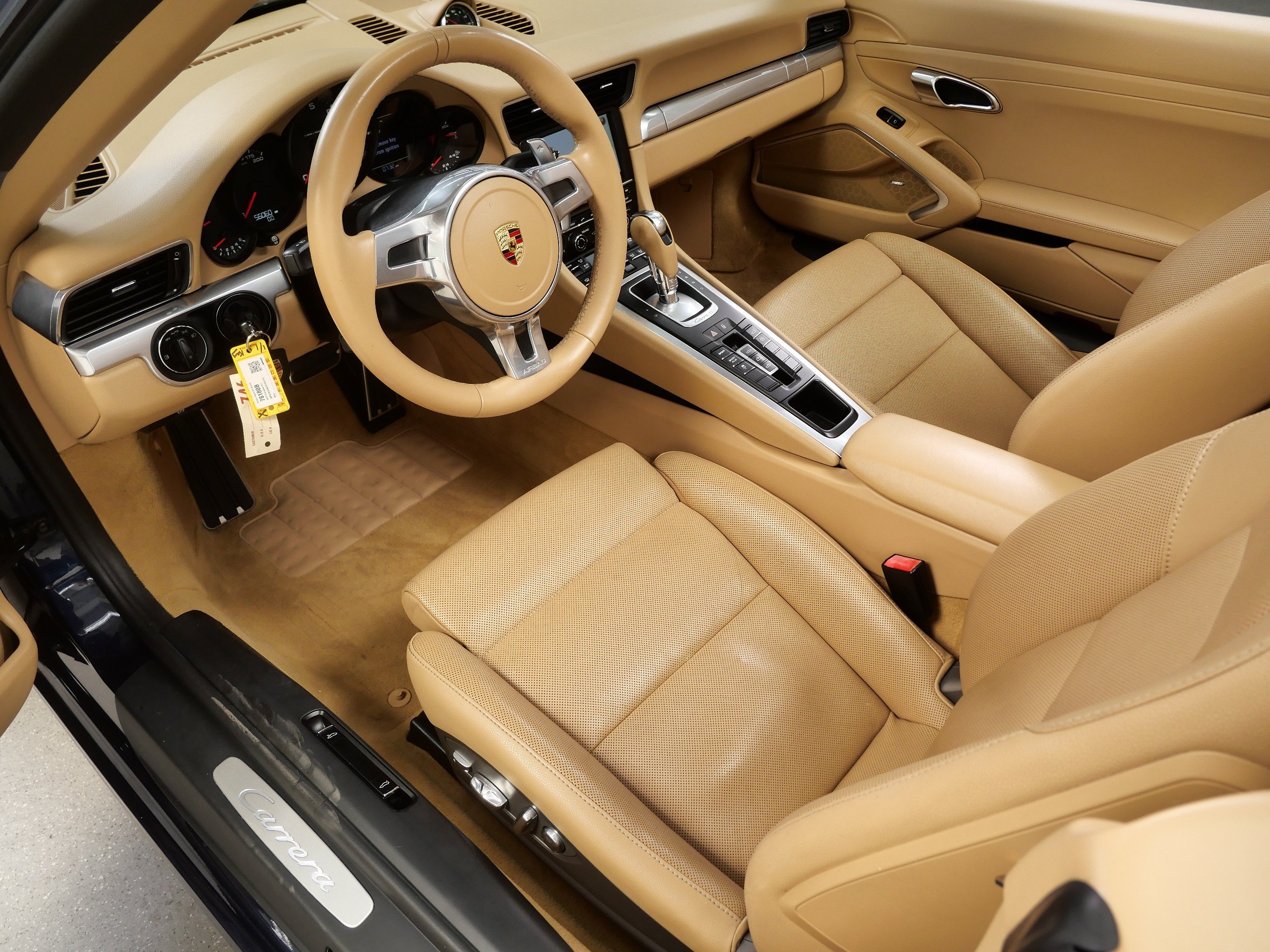 Used 2013 Porsche 911 Carrera RWD image 2
