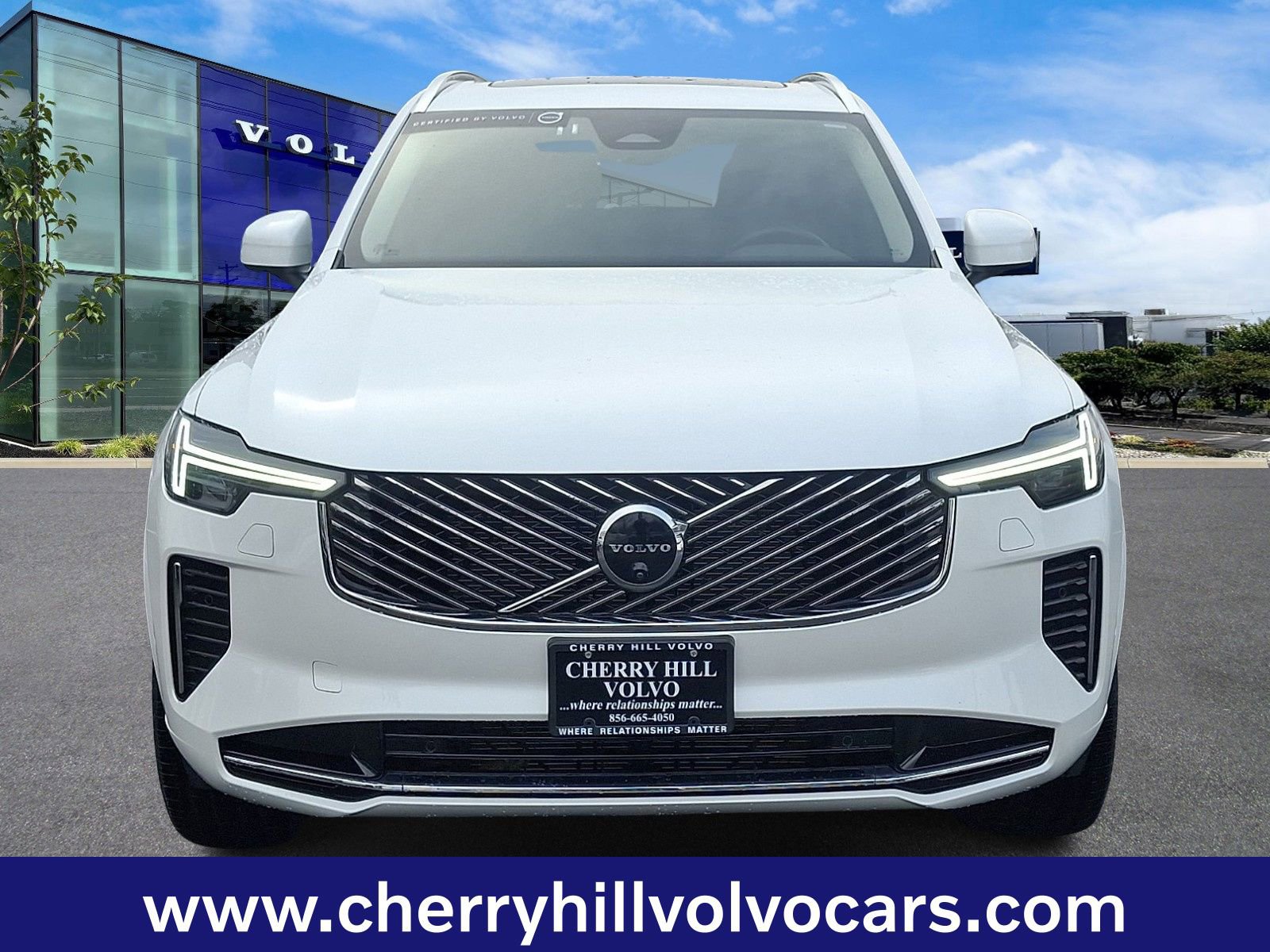 Certified 2025 Volvo XC90 B5 Plus image 2