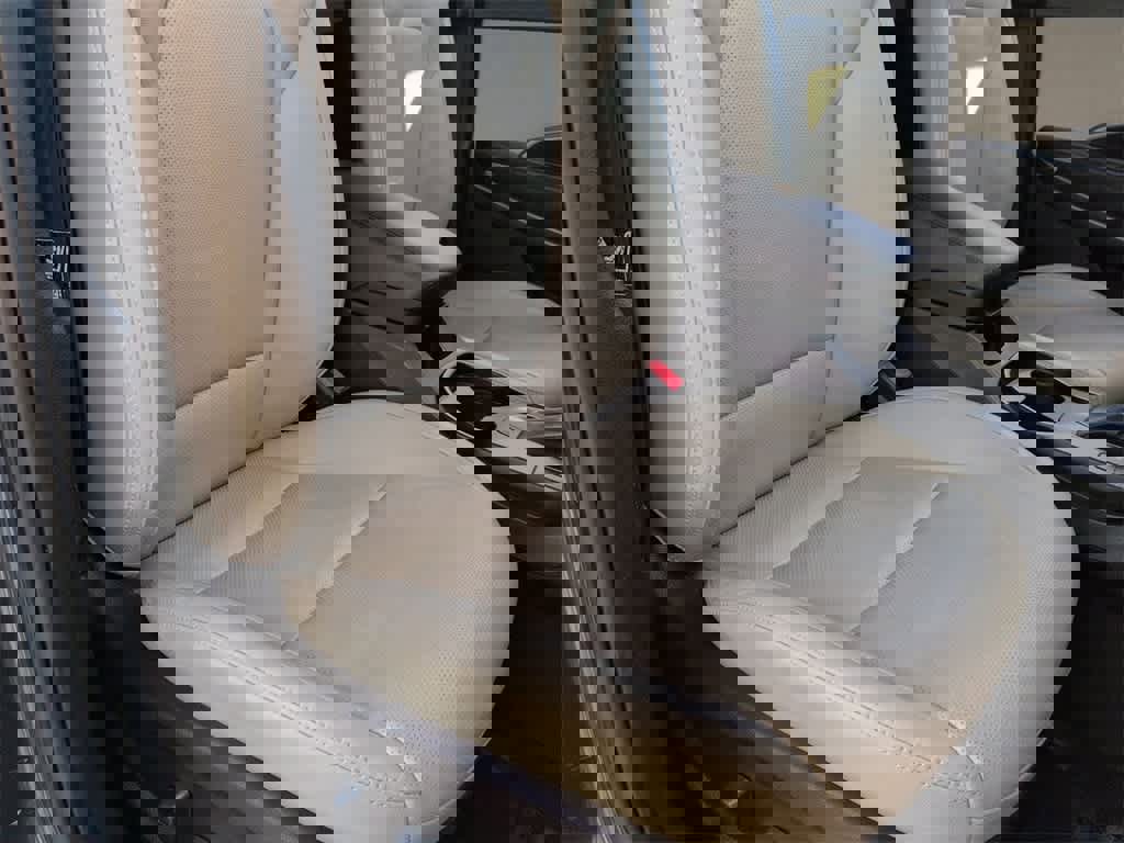 Used 2015 Hyundai Santa Fe GLS w/ Option Group 02 image 22