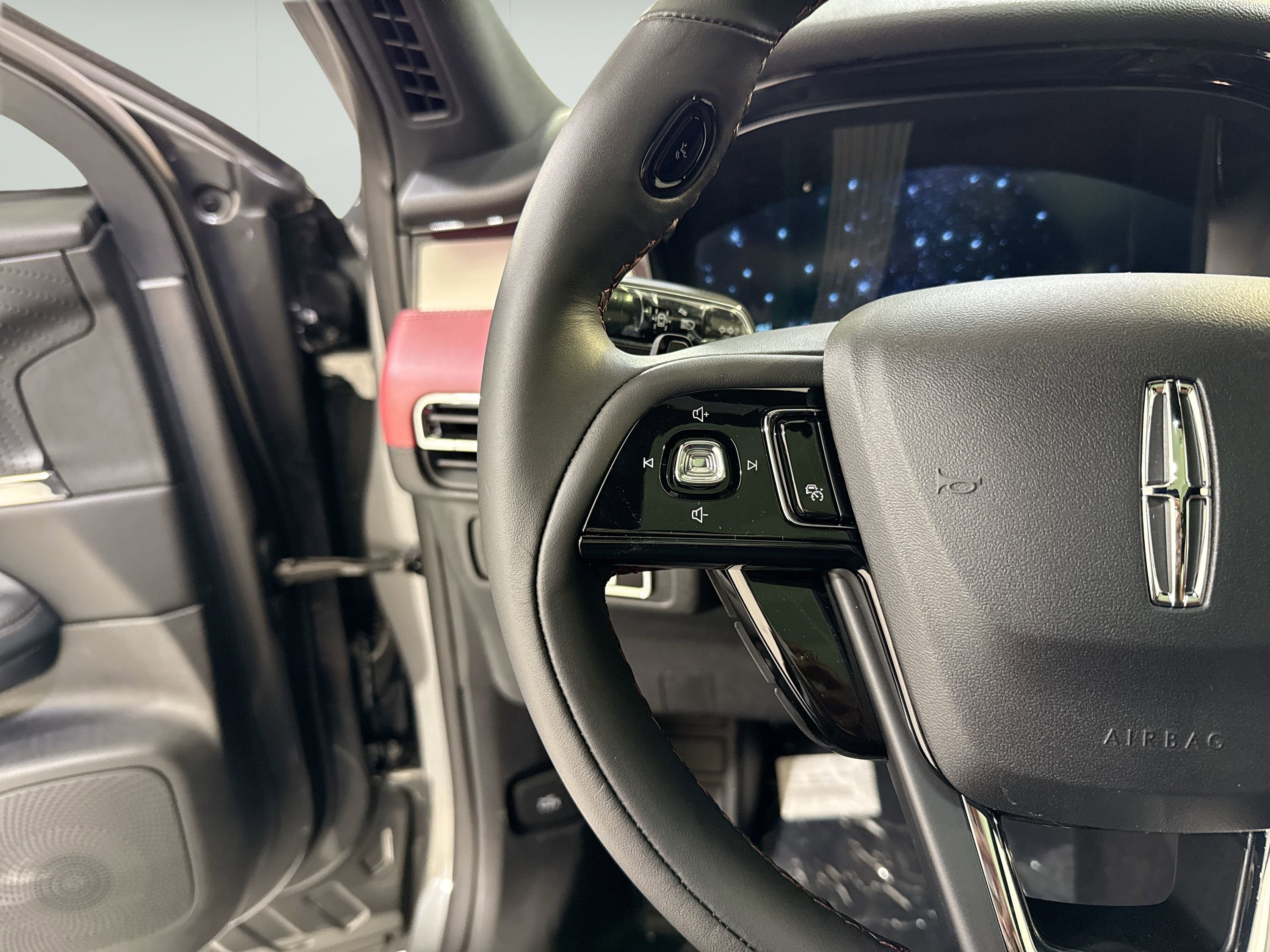 New 2026 Lincoln Corsair Reserve AWD/4WD image 14