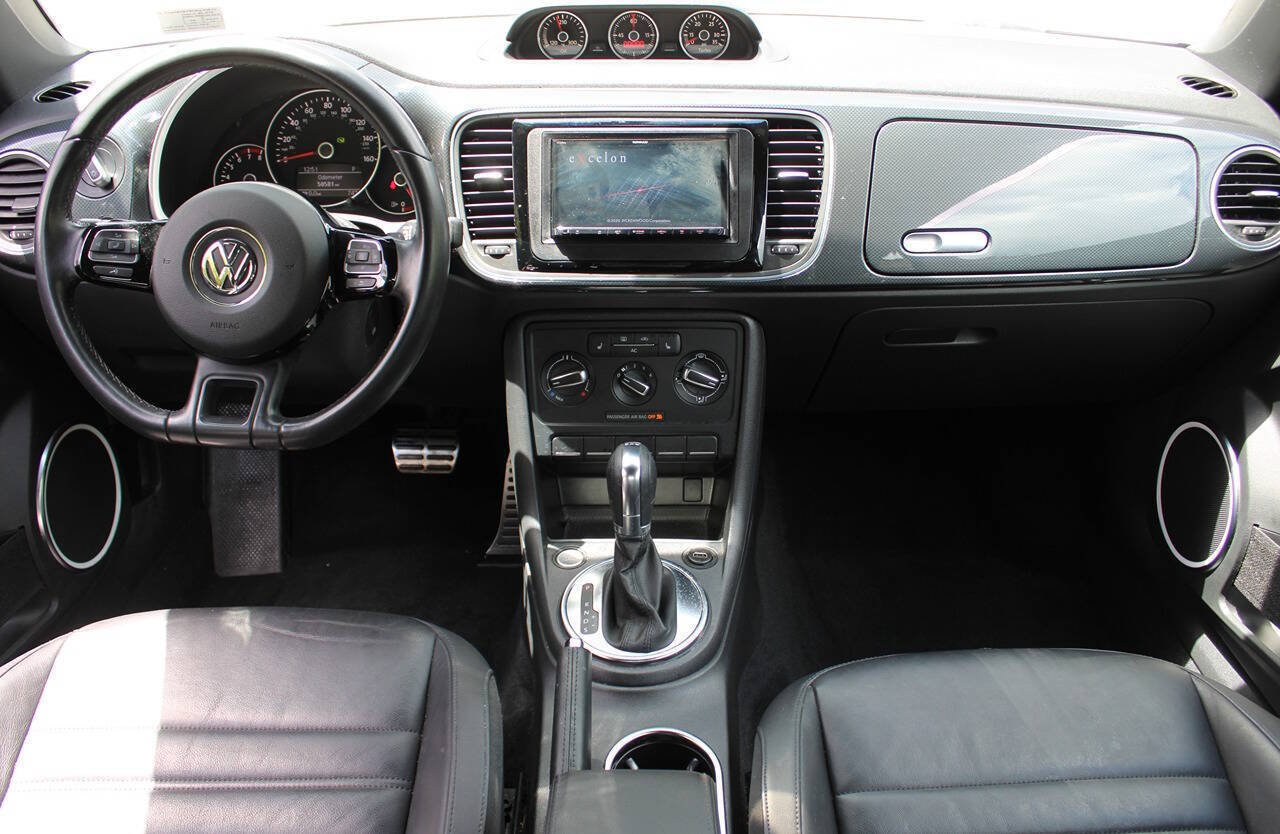 Used 2012 Volkswagen Beetle 2.0T FWD image 15